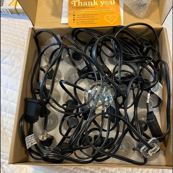 ONLY 2 LEFT NWT Outdoor string lights black , never taken out of box - Picture 4 of 6